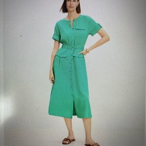 LOFT NWOT green button up dress with short sleeves.
